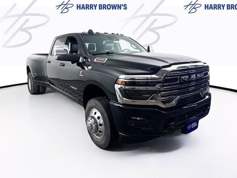 New 2026 RAM 3500 Laramie w/ Max Tow Package image 27