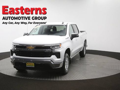 Used 2025 Chevrolet Silverado 1500 LT AWD/4WD image 55