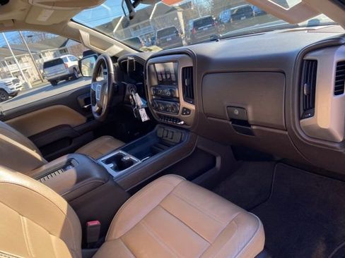 Used 2017 GMC Sierra 2500 Denali w/ Suspension Package, Off-Road image 23