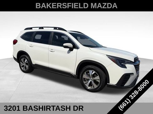 Used 2023 Subaru Ascent Premium w/ Convenience Package AWD/4WD image 7