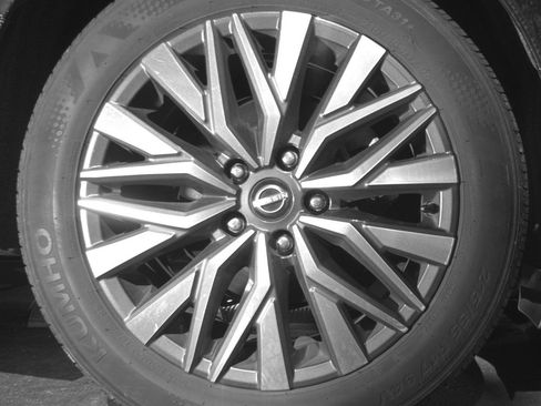 Used 2025 Nissan Altima 2.5 SV image 15