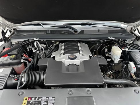 Used 2019 Cadillac Escalade Luxury image 30