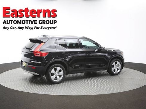 Used 2022 Volvo XC40 T5 Momentum AWD/4WD image 42