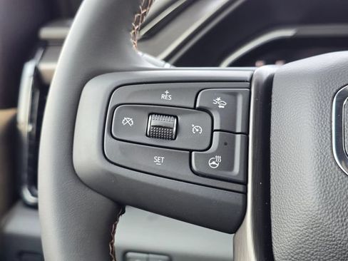 New 2026 GMC Sierra 2500 AT4 w/ AT4 Premium Plus Package AWD/4WD image 32