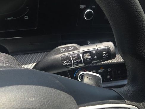 Used 2023 Kia Sportage LX AWD/4WD image 38