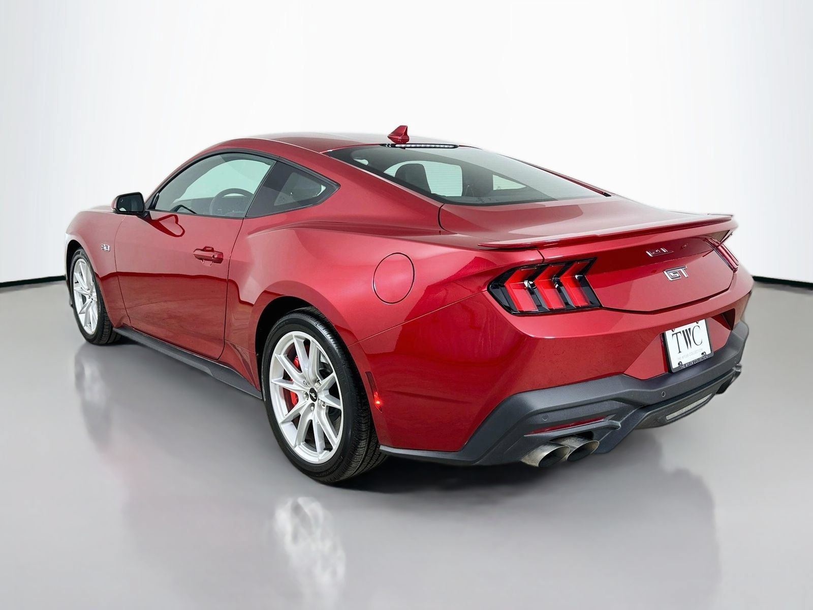 Used 2024 Ford Mustang GT Premium RWD image 7
