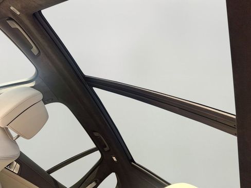 Used 2026 BMW X5 xDrive40i w/ M Sport Package image 15