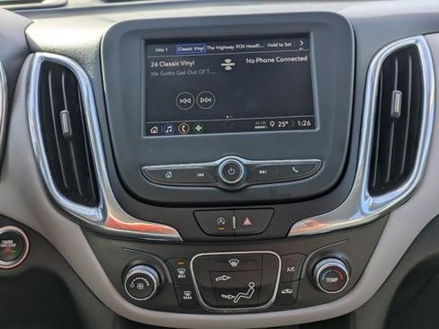 Used 2023 Chevrolet Equinox LT image 10