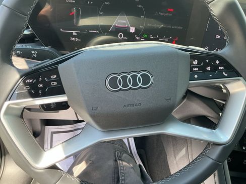 Used 2025 Audi Q5 Premium Plus AWD/4WD image 19