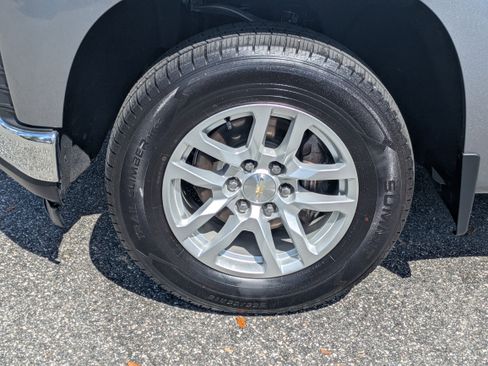 Used 2021 Chevrolet Silverado 1500 LT image 17