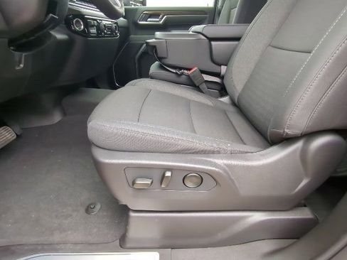 Certified 2026 Chevrolet Silverado 2500 LT w/ Texas Edition image 17