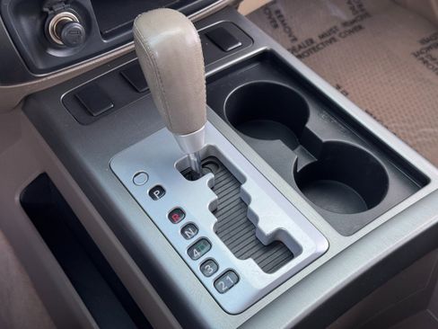 Used 2013 Nissan Armada SV image 25