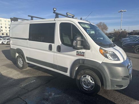 Used 2017 RAM ProMaster 1500 w/ Premium Appearance Group FWD image 4
