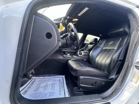 Used 2022 Chrysler 300 S RWD image 10