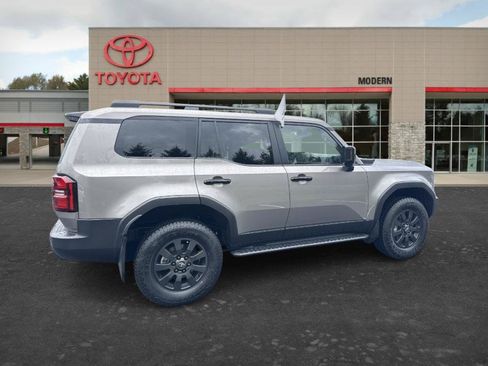 Certified 2025 Toyota Land Cruiser w/ Premium Package AWD/4WD image 6