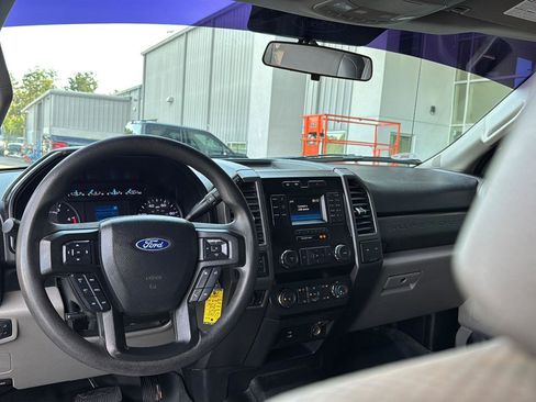 Used 2019 Ford F250 XL w/ Power Equipment Group image 16