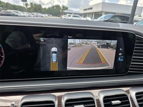 Certified 2022 Mercedes-Benz GLE 350 4MATIC w/ Warmth & Comfort Package image 25