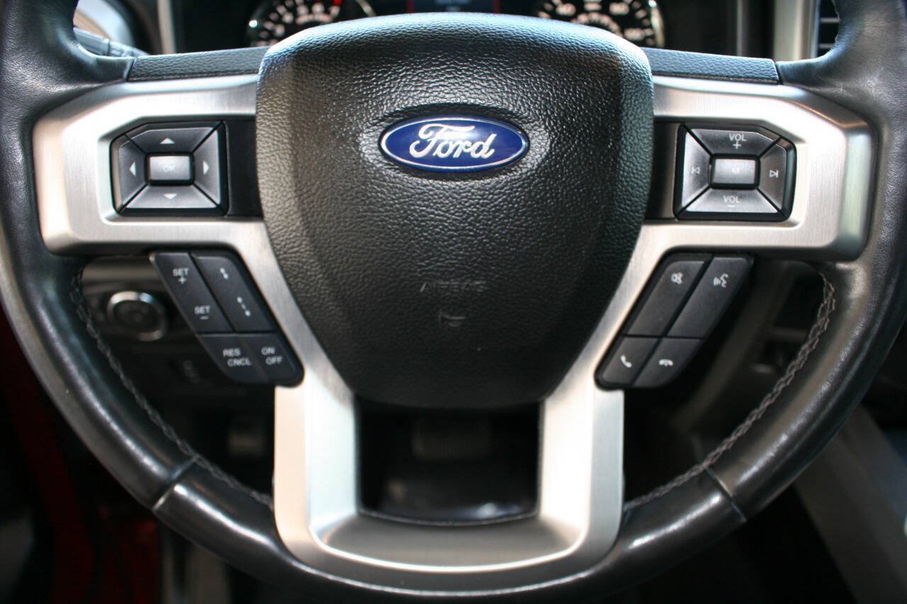 Used 2017 Ford F150 Platinum w/ Equipment Group 701A Luxury AWD/4WD image 17