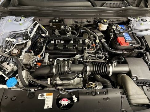 Certified 2022 Honda Accord Sport image 19