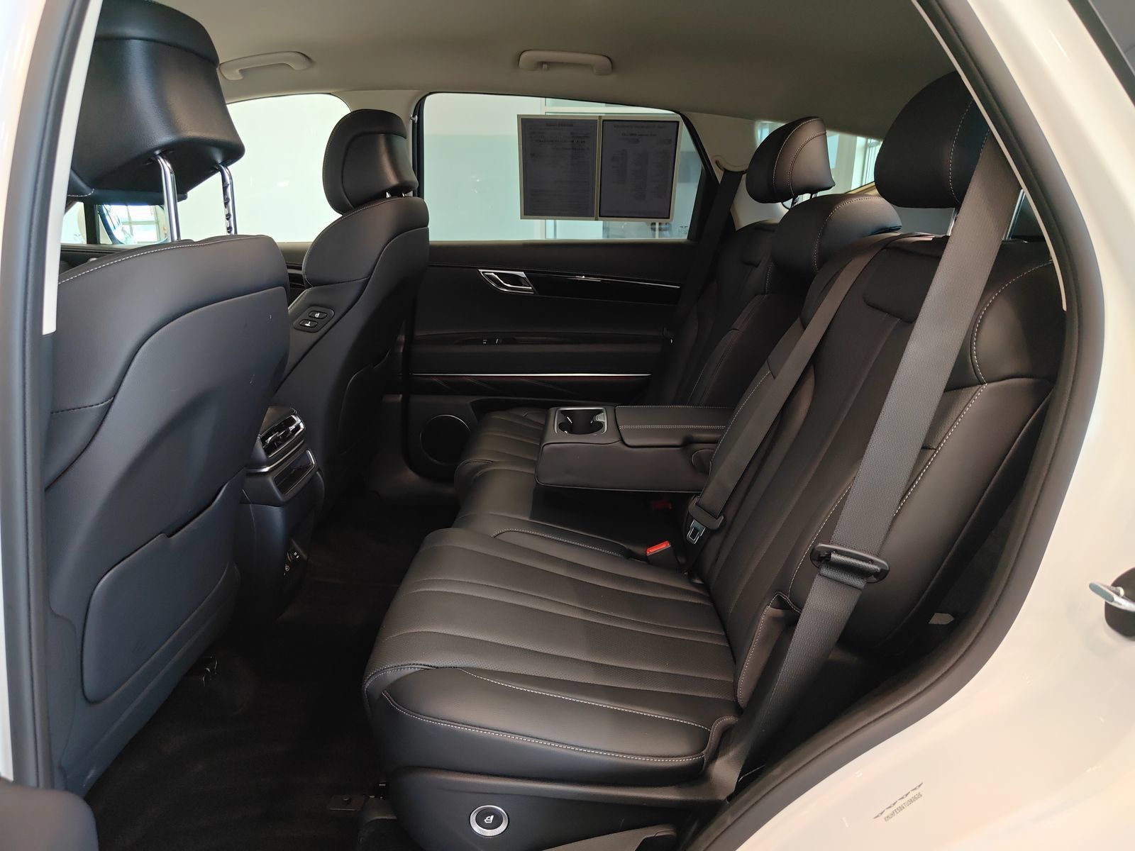 Used 2026 Genesis GV80 2.5T AWD/4WD image 13