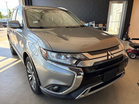 Used 2020 Mitsubishi Outlander SEL AWD/4WD image 2