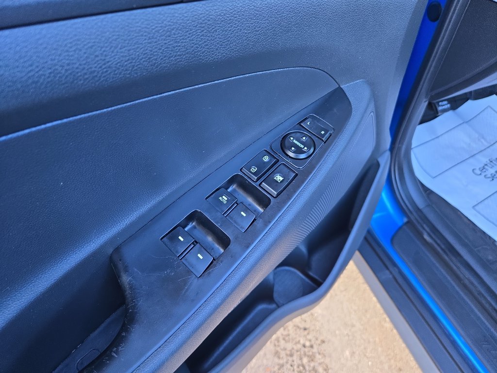 Used 2017 Hyundai Tucson SE Plus AWD/4WD image 13