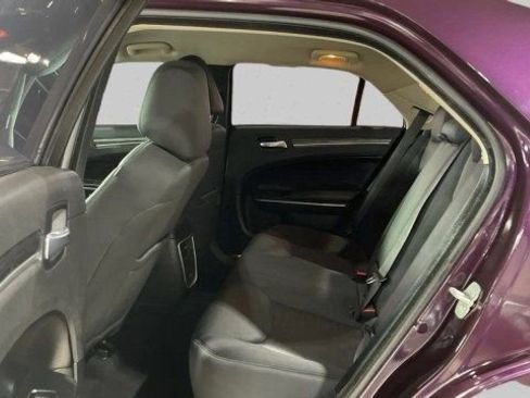 Used 2021 Chrysler 300 Touring w/ Sport Appearance Package image 10