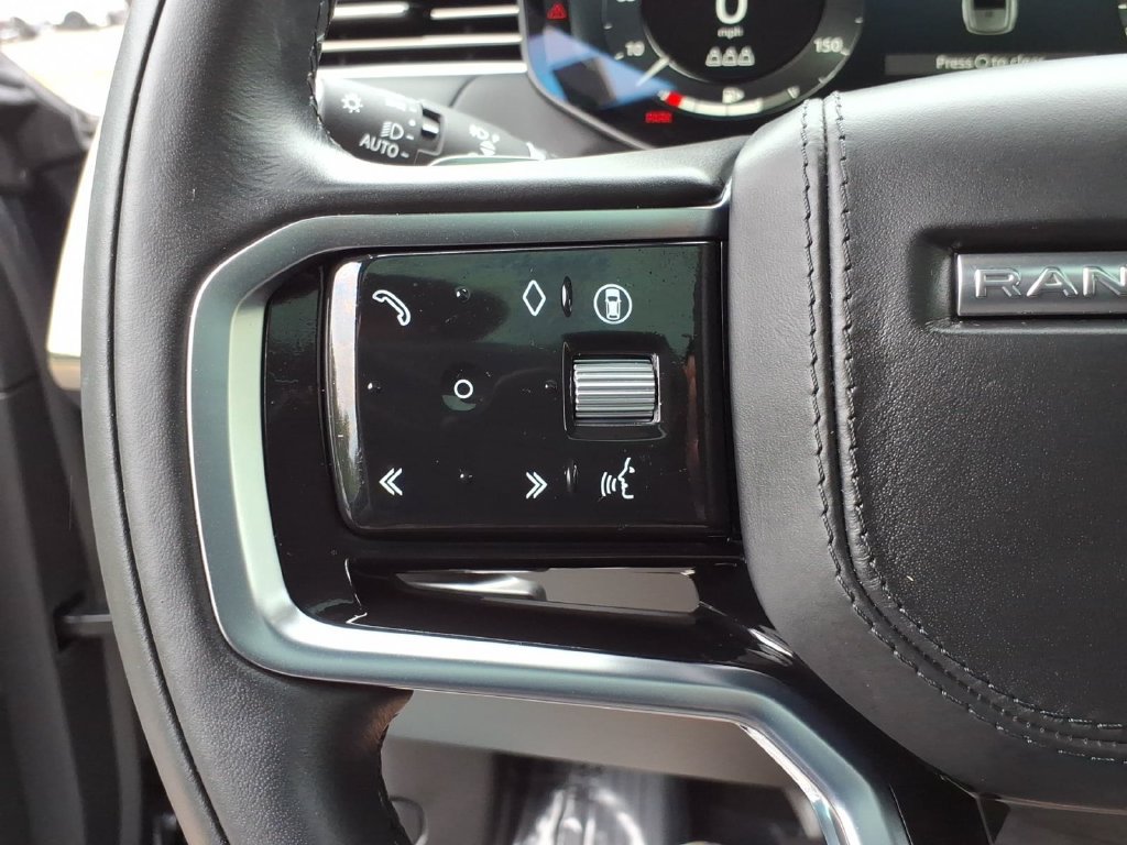 Used 2025 Land Rover Range Rover Sport SE AWD/4WD image 20