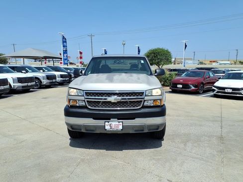 Used 2005 Chevrolet Silverado 2500 LS RWD image 8
