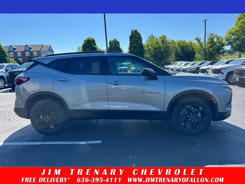 New 2026 Chevrolet Blazer LT w/ Midnight/Sport Edition FWD image 1