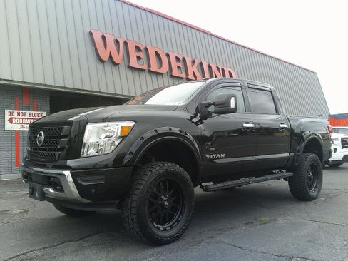 Used 2021 Nissan Titan SV w/ SV Convenience Package AWD/4WD image 1
