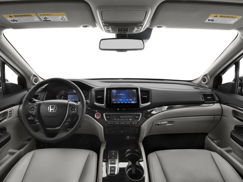 Used 2017 Honda Pilot Elite image 7