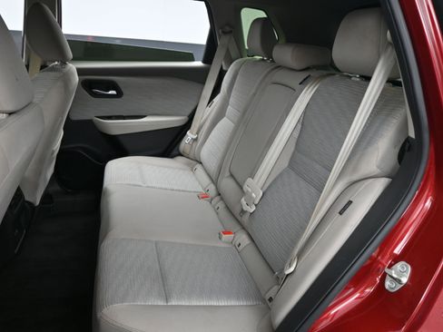 Certified 2023 Nissan Rogue SV image 12