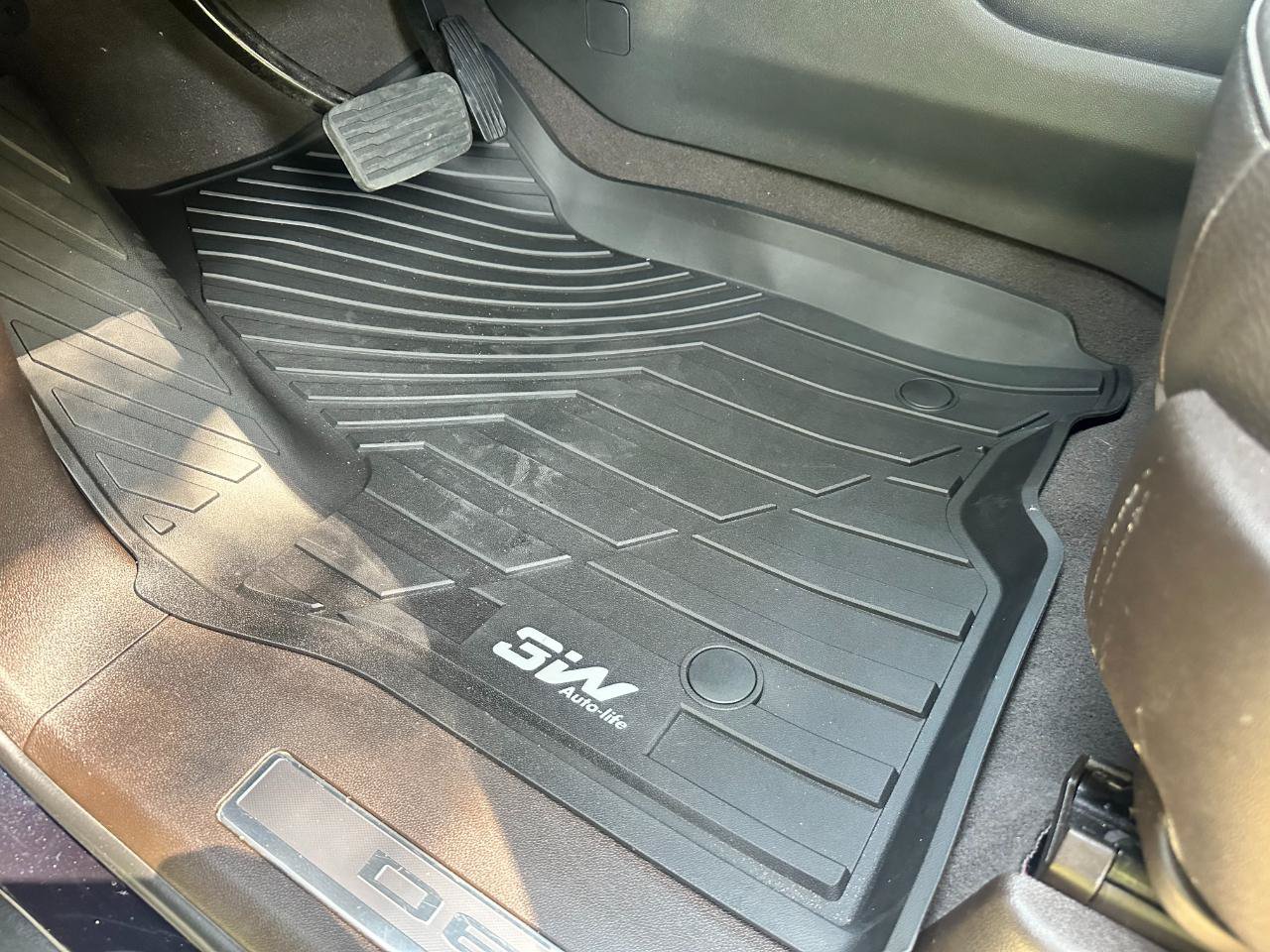 Used 2023 GMC Yukon Denali w/ LPO, Floor Liner Package RWD image 14