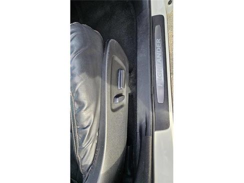 Used 2014 Toyota Highlander Limited Platinum image 29