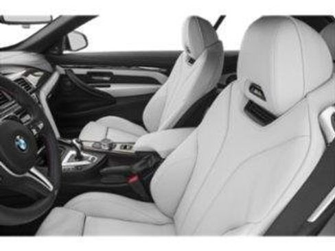 Used 2018 BMW M4 Convertible RWD image 3