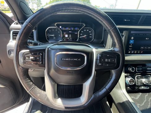 Used 2021 GMC Yukon Denali image 11