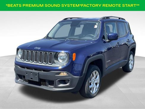 Used 2017 Jeep Renegade Latitude w/ Cold Weather Group AWD/4WD image 3