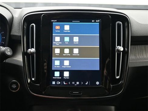Used 2023 Volvo XC40 B5 Plus w/ Driver Assist Package image 19