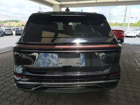Certified 2025 Lincoln Nautilus Black Label w/ Jet Appearance Package AWD/4WD image 7