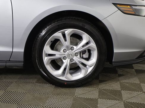 Certified 2025 Honda Accord LX image 18