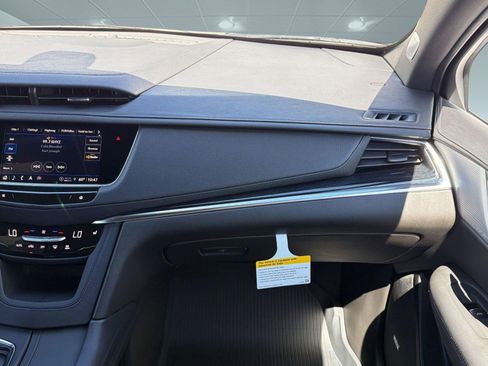 New 2026 Cadillac XT5 Premium Luxury w/ LPO, Floor Liner Package AWD/4WD image 29