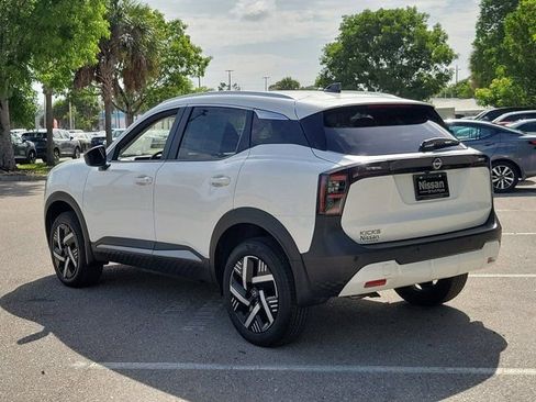 Certified 2026 Nissan Kicks SV FWD image 5