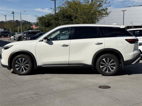 Used 2024 INFINITI QX60 Pure image 3