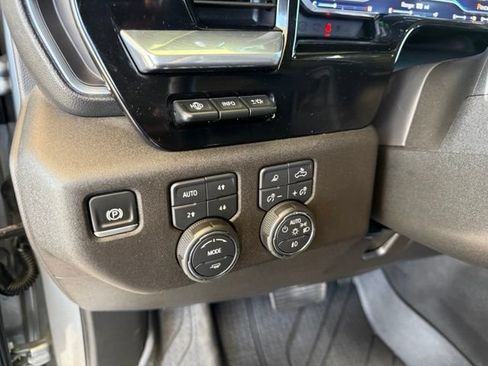 Used 2025 Chevrolet Silverado 3500 LTZ w/ LTZ Plus Package AWD/4WD image 15