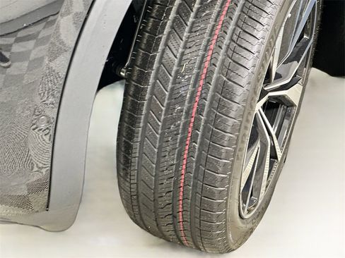 New 2026 Volkswagen Atlas SEL Premium R-Line image 25