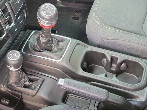 Used 2024 Jeep Wrangler Unlimited Sport AWD/4WD image 40