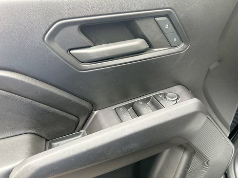 Used 2023 Chevrolet Colorado Trail Boss AWD/4WD image 25