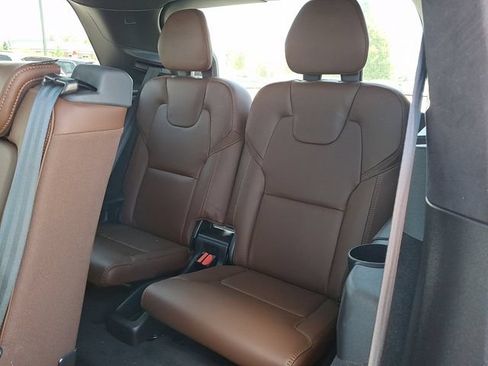 Used 2024 Volvo XC90 T8 Ultimate w/ Lounge Package AWD/4WD image 11