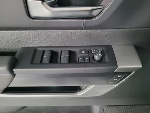 New 2025 Toyota Tundra Platinum image 29